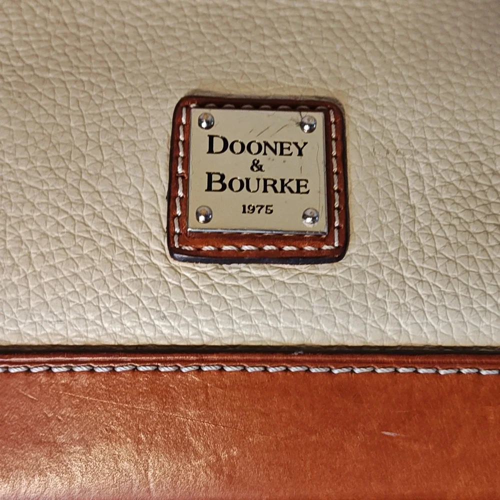 Dooney &‎ Bourke Zip Zip Satchel Cream Tan Pebbled Grain Leather Bag